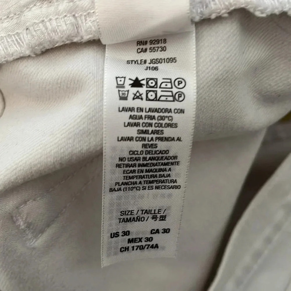 JUICY COUTURE White Low-Rise Denim Jeans, Size 30 - Picture 10 of 10